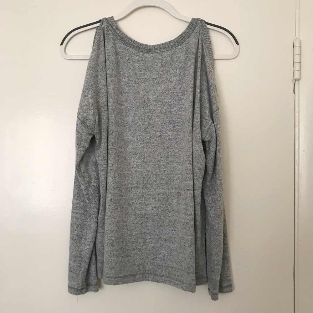 Cold Shoulder Sweater - Picture 4 of 4
